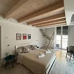 Nalusa - In Centro A Toledo 4* Neapol