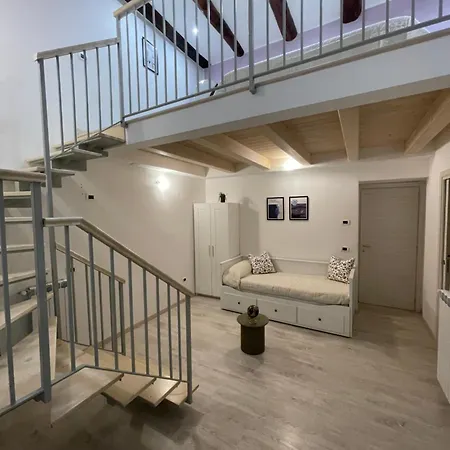Nalusa - In Centro A Toledo Guest house